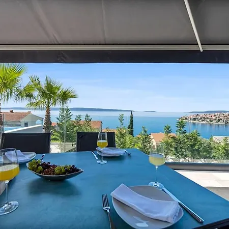 Medusa Villa